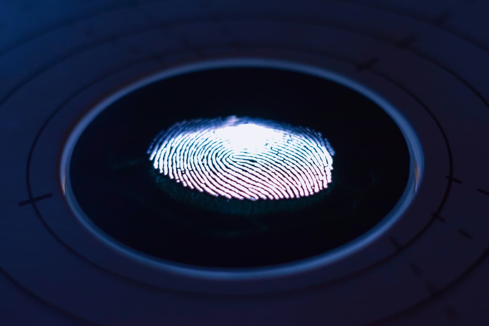 Precise Biometrics och Fingerprint Cards går samman