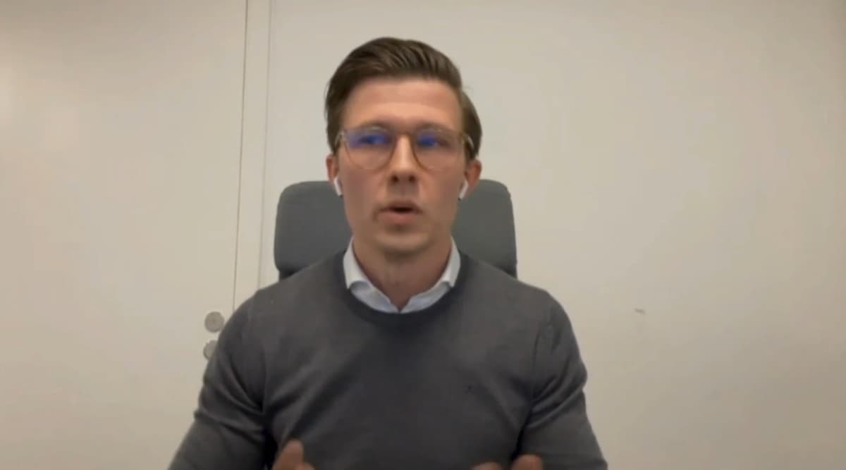 Ecomm Holding noteras via ett omvänt förvärv av Spherio Group
