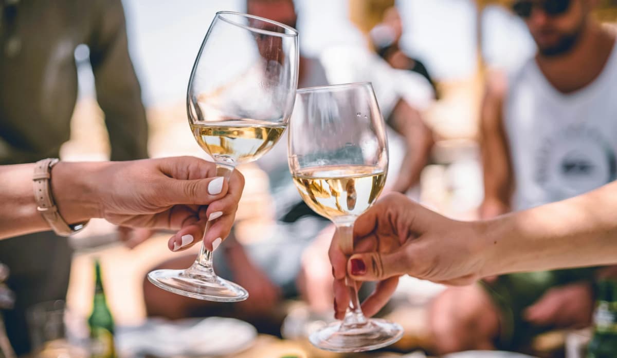 Köp vin och sälj betalningsterminaler anser Börsveckan