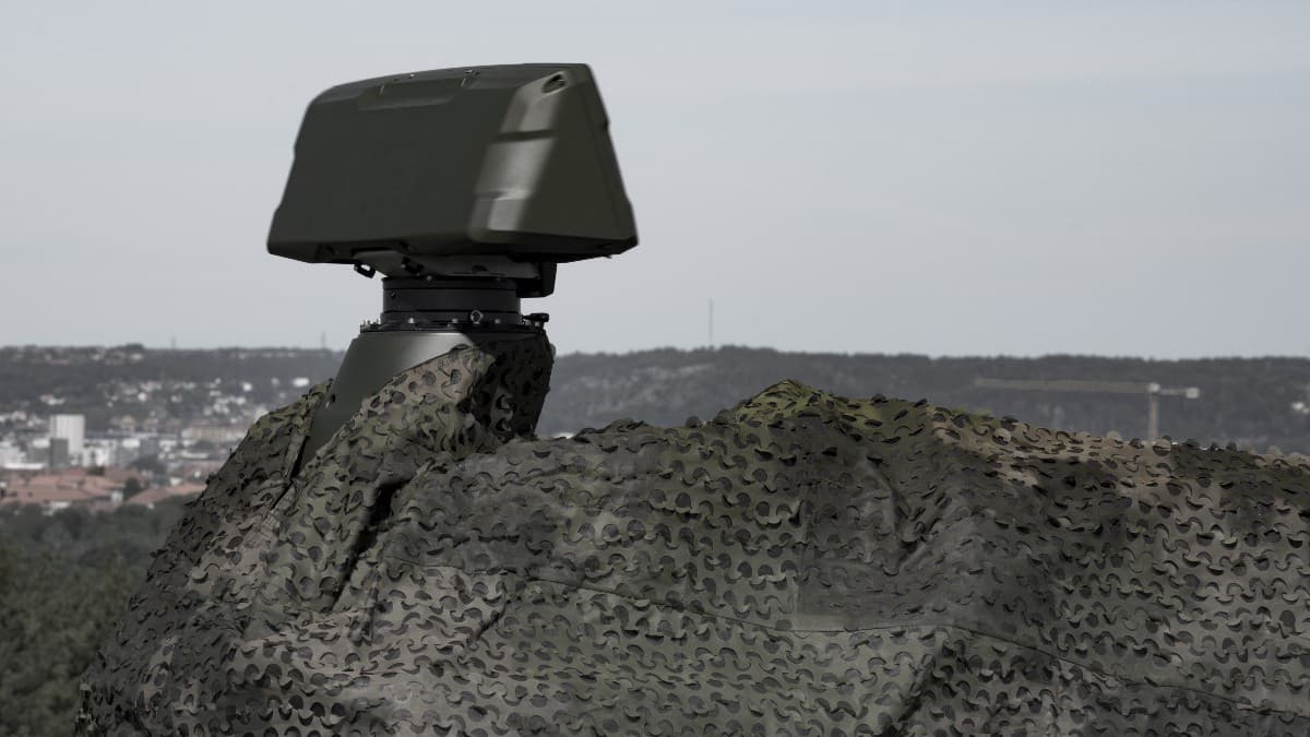 Saab har inget problem med tillväxten, aktien är dock för högt värderad