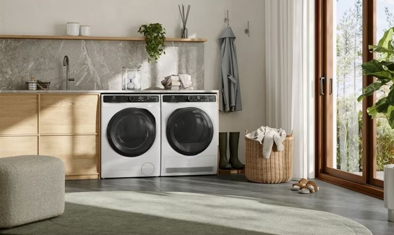 En enorm nyemission är enda vägen framåt för Electrolux