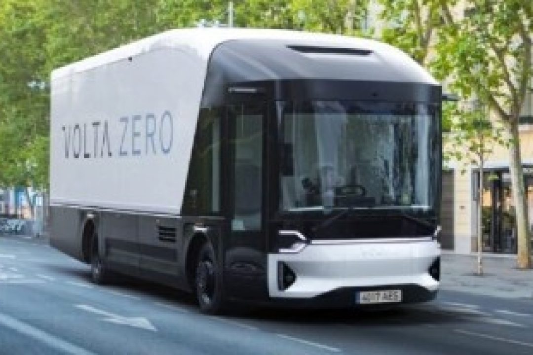 Husdjursmat, tiltrotatorer och ellastbilar har planer på att börsnotera