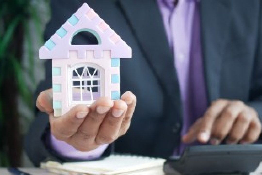 Bostadsutvecklaren JM handlas till rabatt