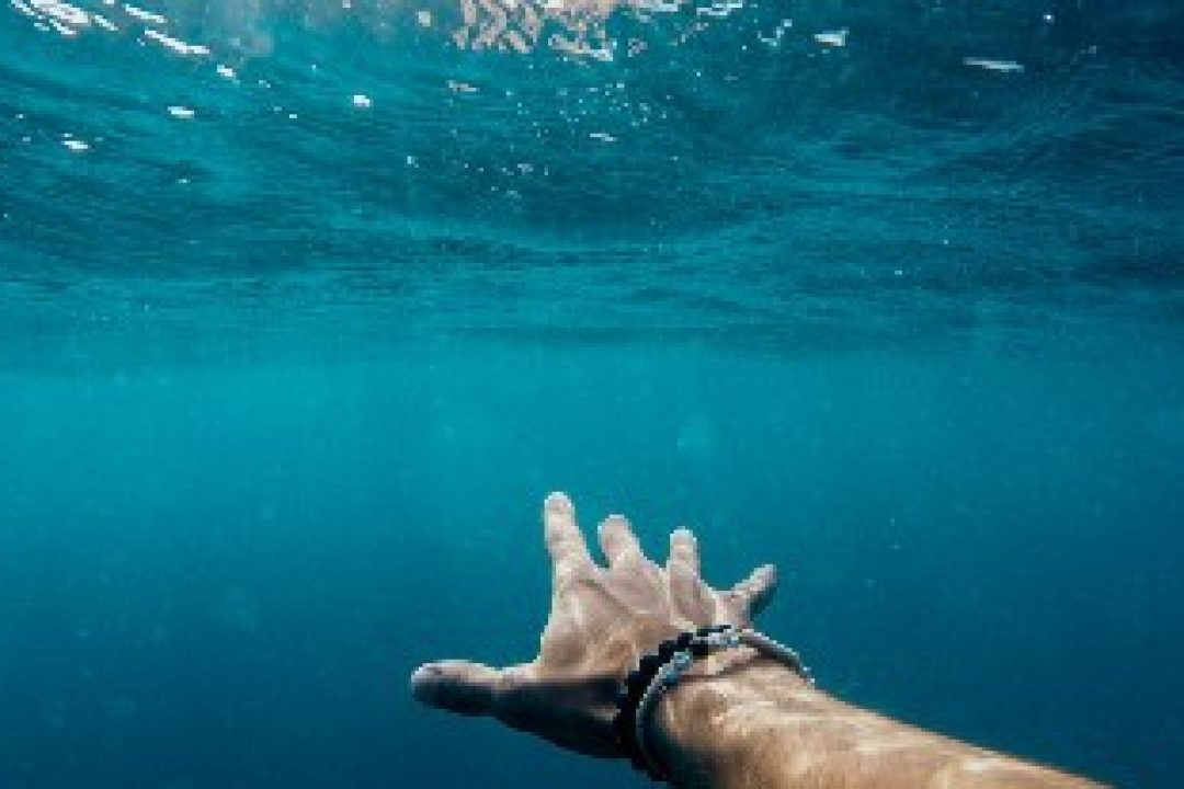 Studentbostäder går mot kollaps - gör företrädesemission