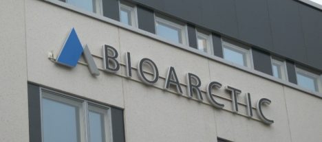 Bioarctic, skylt på byggnad