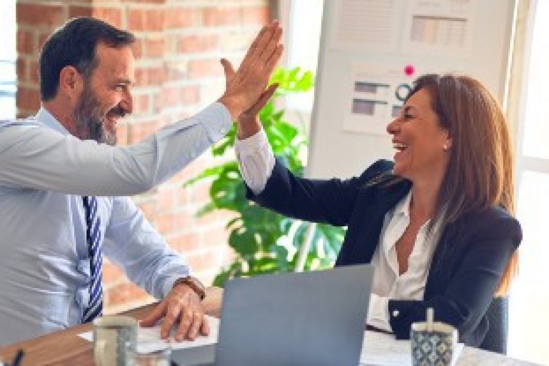 Momentum Software Group köps upp 77% högre än noteringskursen för ett halvår sedan