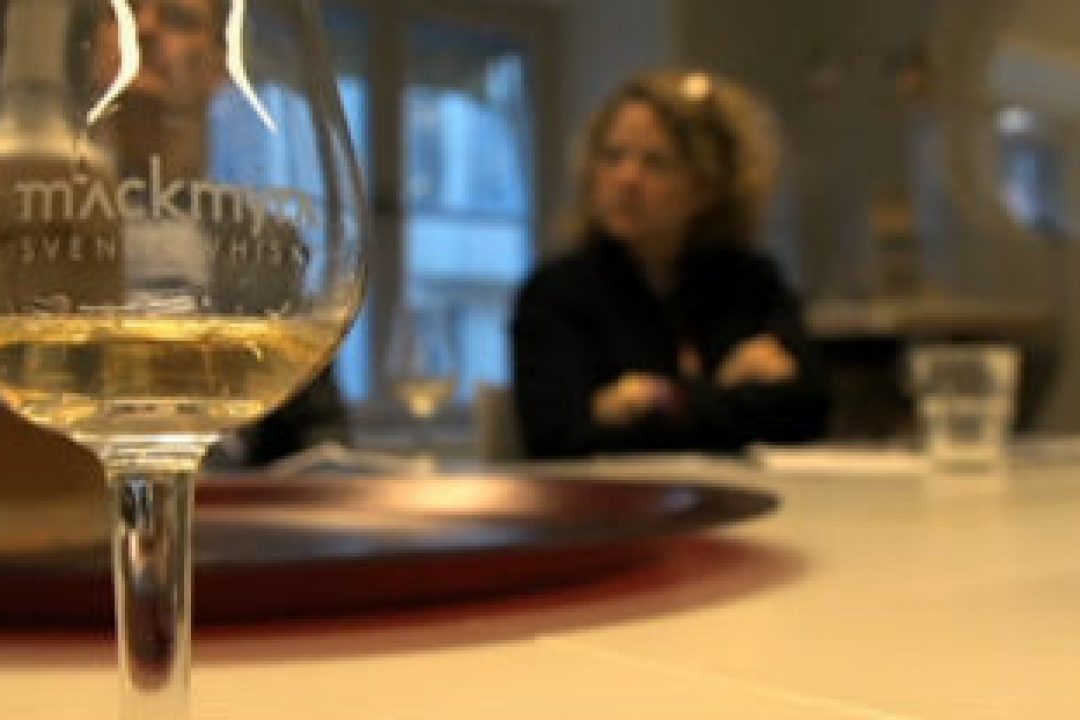 Whiskytillverkaren Mackmyra tror på framtiden