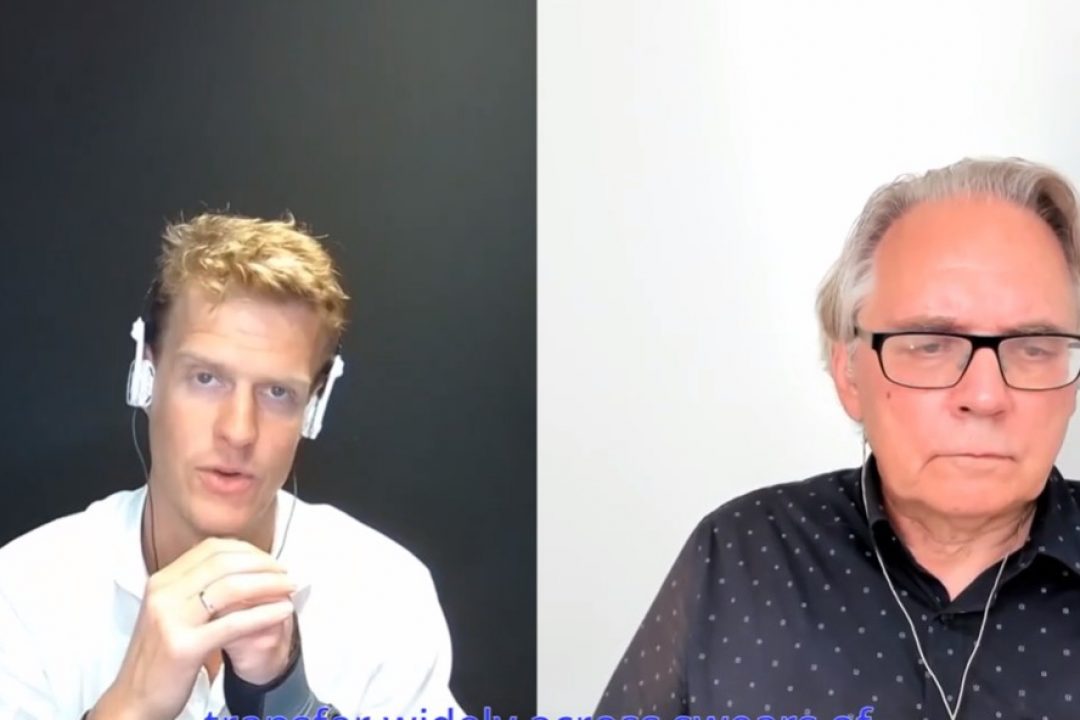 VD för K33 blir intervjuad