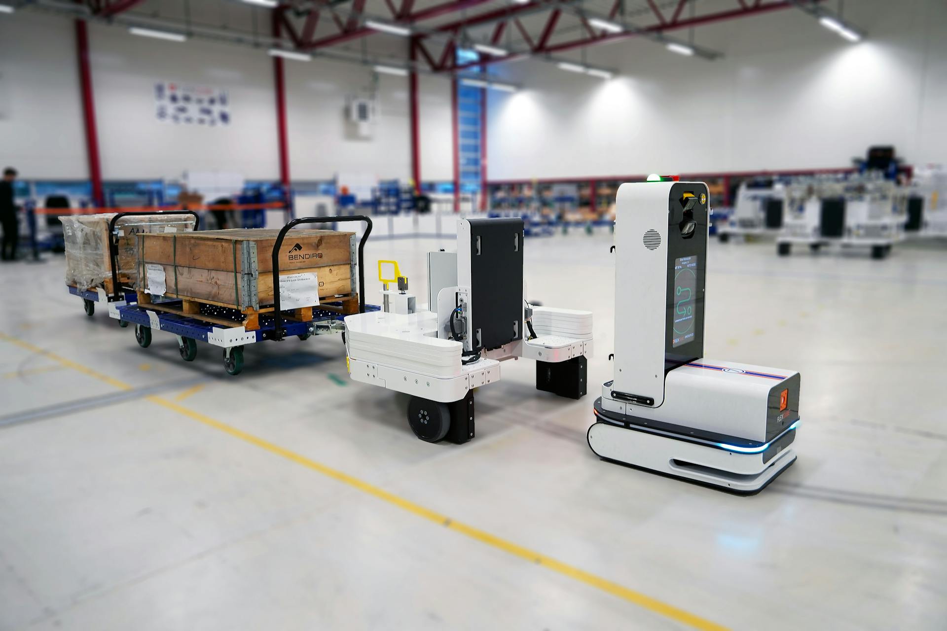 FlexQube tar stororder i USA, robotprojekt kan växa ytterligare