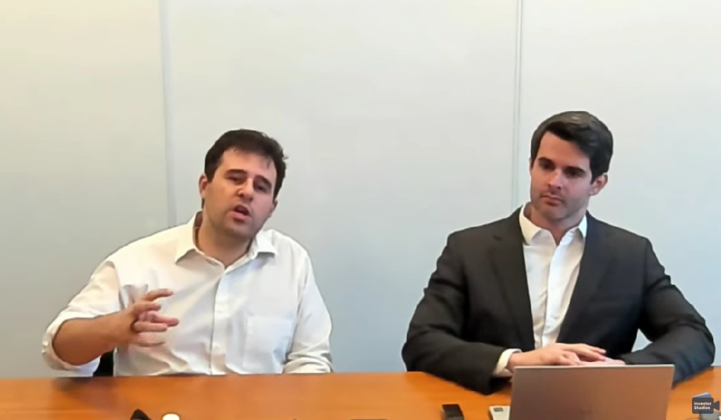 Keo Credits VD Roberto Marchiori tillsammans med styrelseordförande Paulo Thiago.